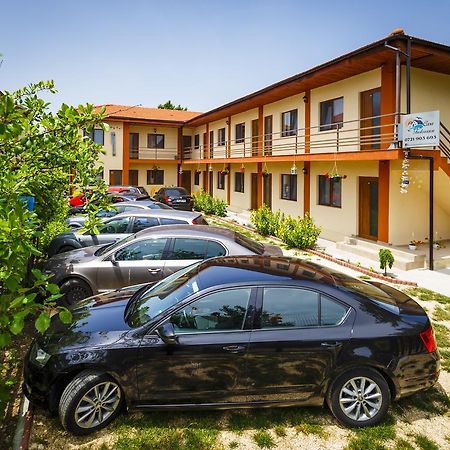 Hotel Casa Tudorascu Vama Veche Exterior foto